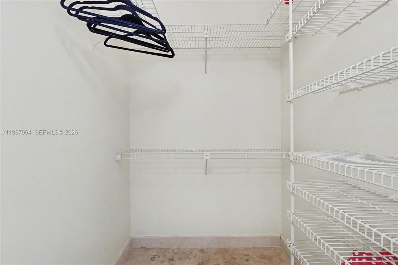 4200 Hillcrest Dr , Unit 408, Hollywood, FL 33021 Photo