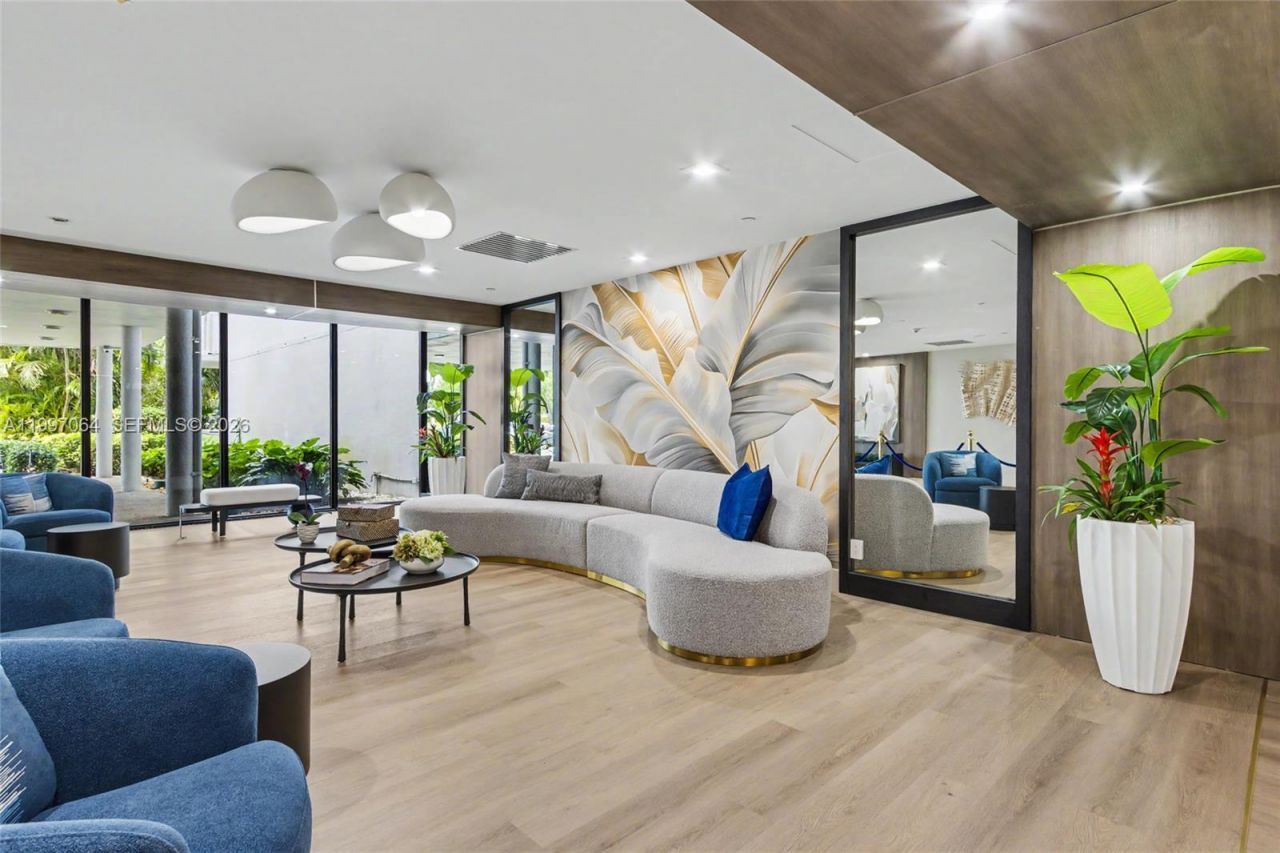 4200 Hillcrest Dr , Unit 408, Hollywood, FL 33021 Photo