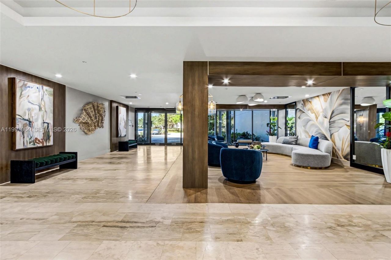 4200 Hillcrest Dr , Unit 408, Hollywood, FL 33021 Photo