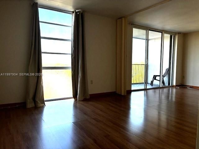 2500 NE 135th St, Unit B506, North Miami, FL 33181 Photo