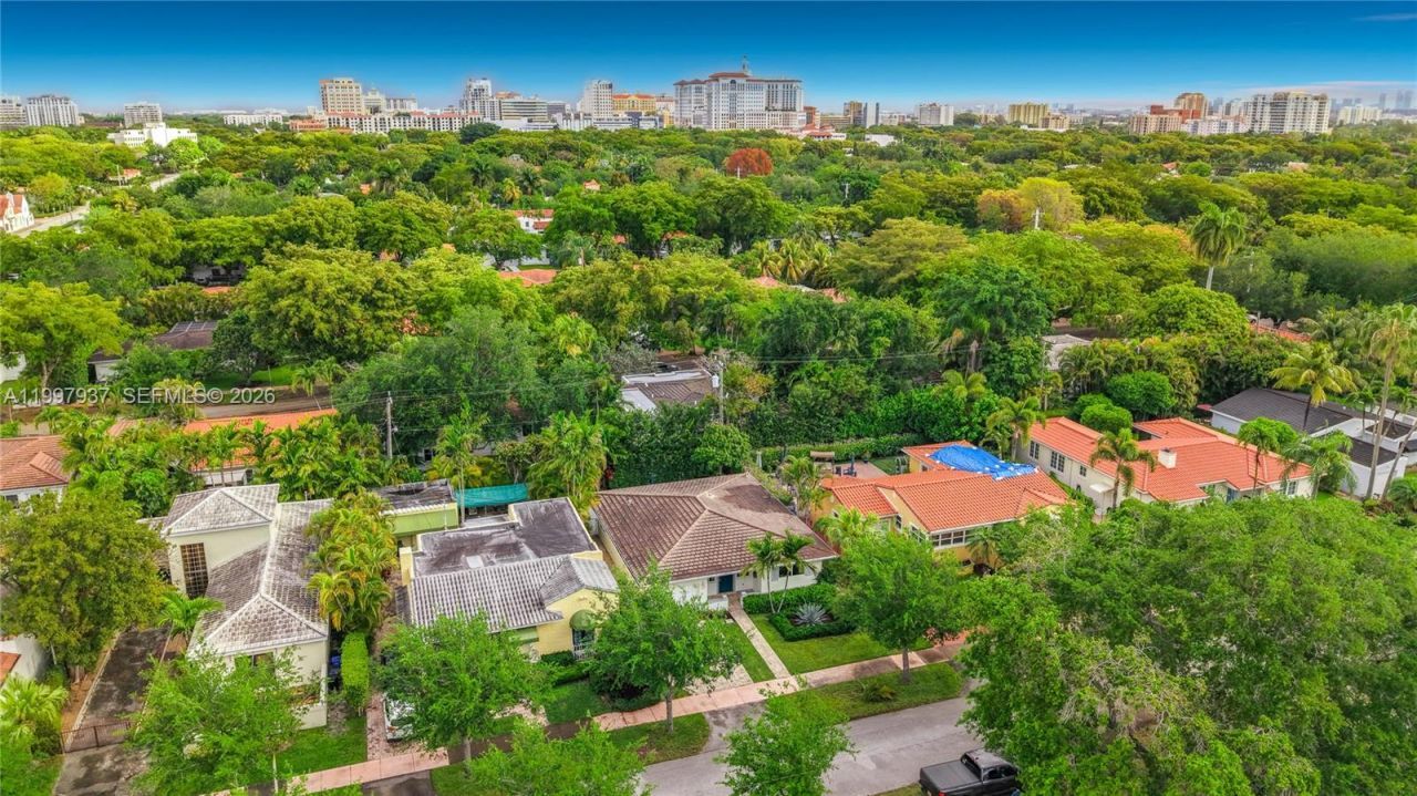 323 Velarde Ave , Coral Gables, FL 33134 Photo