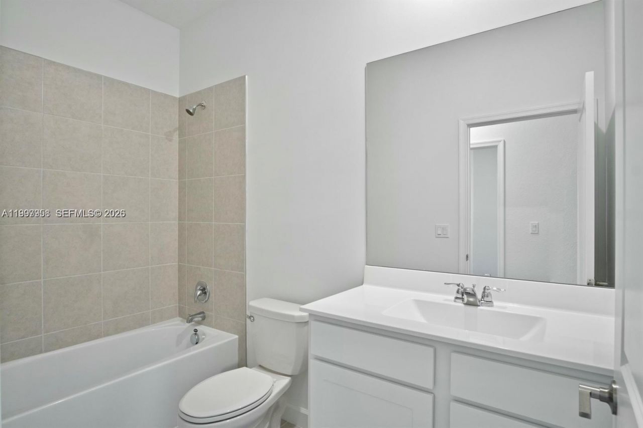 204 SE Woodbark St , Port Saint Lucie, FL 34984 Photo