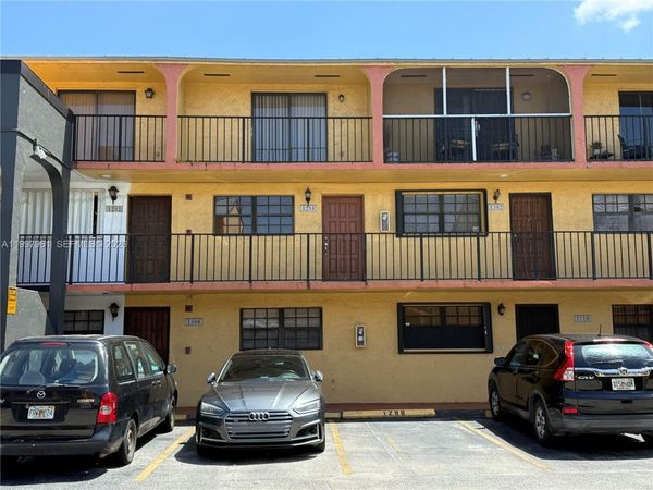 1298 W 51st Pl, Unit D-29, Hialeah, FL 33012