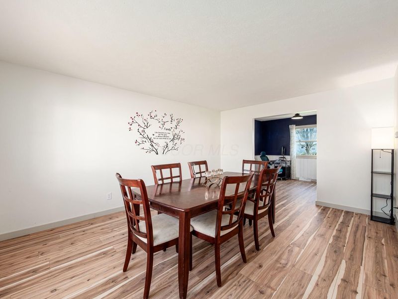 6965 Starfire Drive, Reynoldsburg, OH 43068 Photo 6