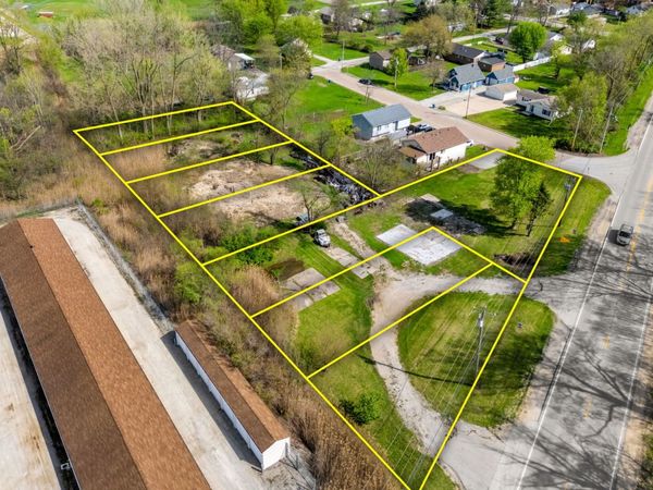 201 N 2nd Avenue, Carbon Cliff, IL 61239