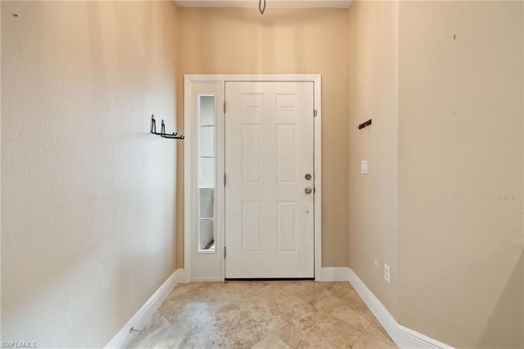 15715 Marcello Cir, Naples, FL 34110 Photo