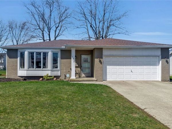 172 Teakwood Ter , Williamsville, NY 14221