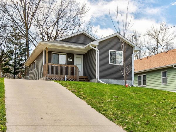 404 Lacona Avenue, Des Moines, IA 50315