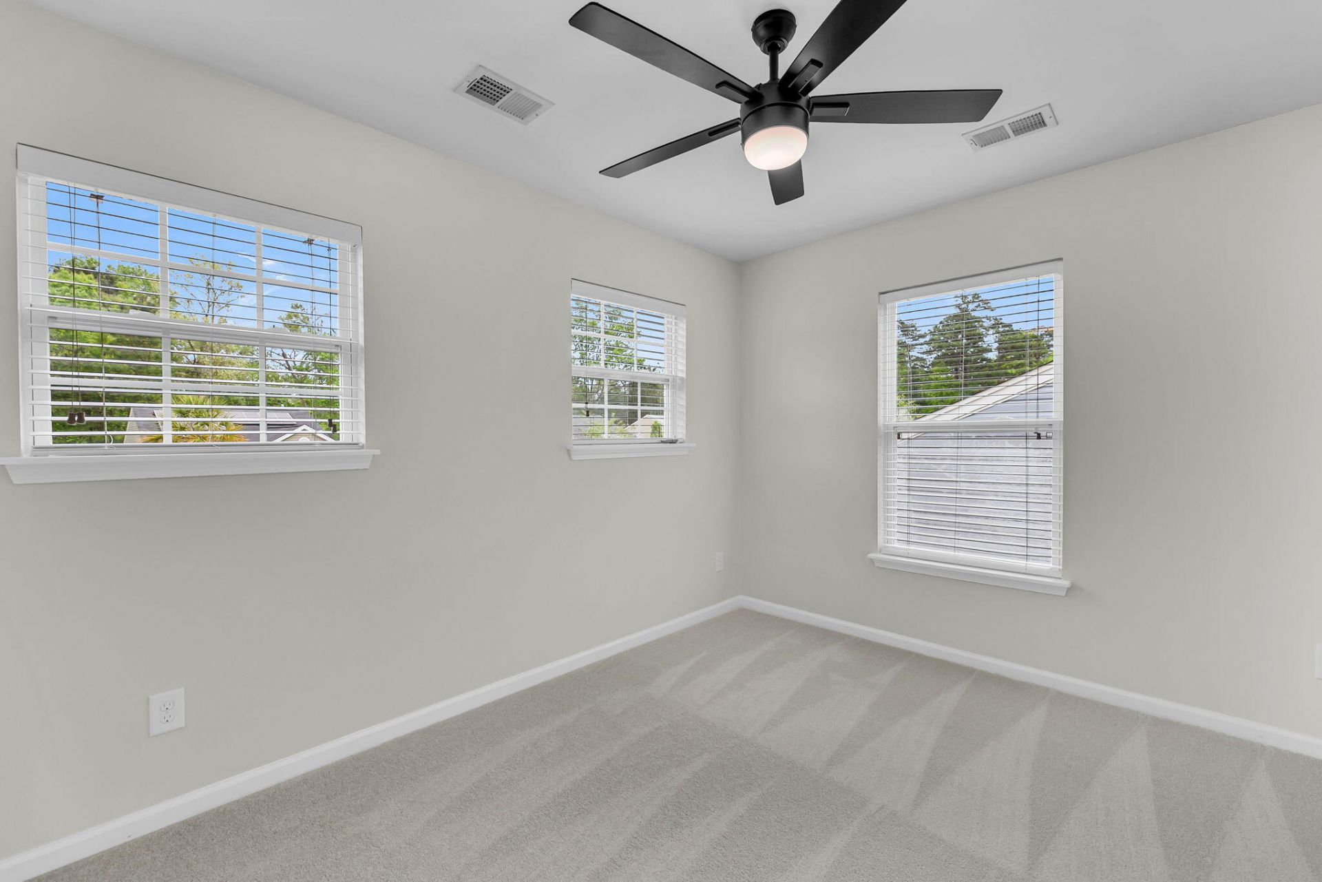 421 Savannah River Drive Photo 19