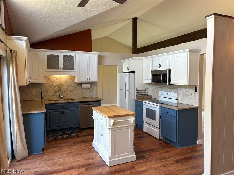 13926 Delaware Drive, Middleburg Heights, OH 44130 Photo 6