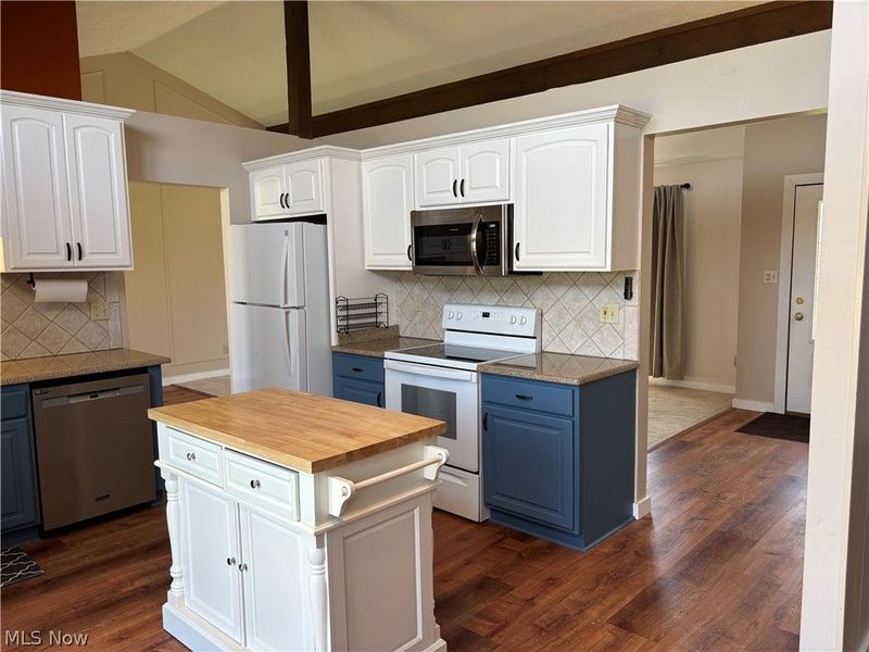 13926 Delaware Drive, Middleburg Heights, OH 44130 Photo 7