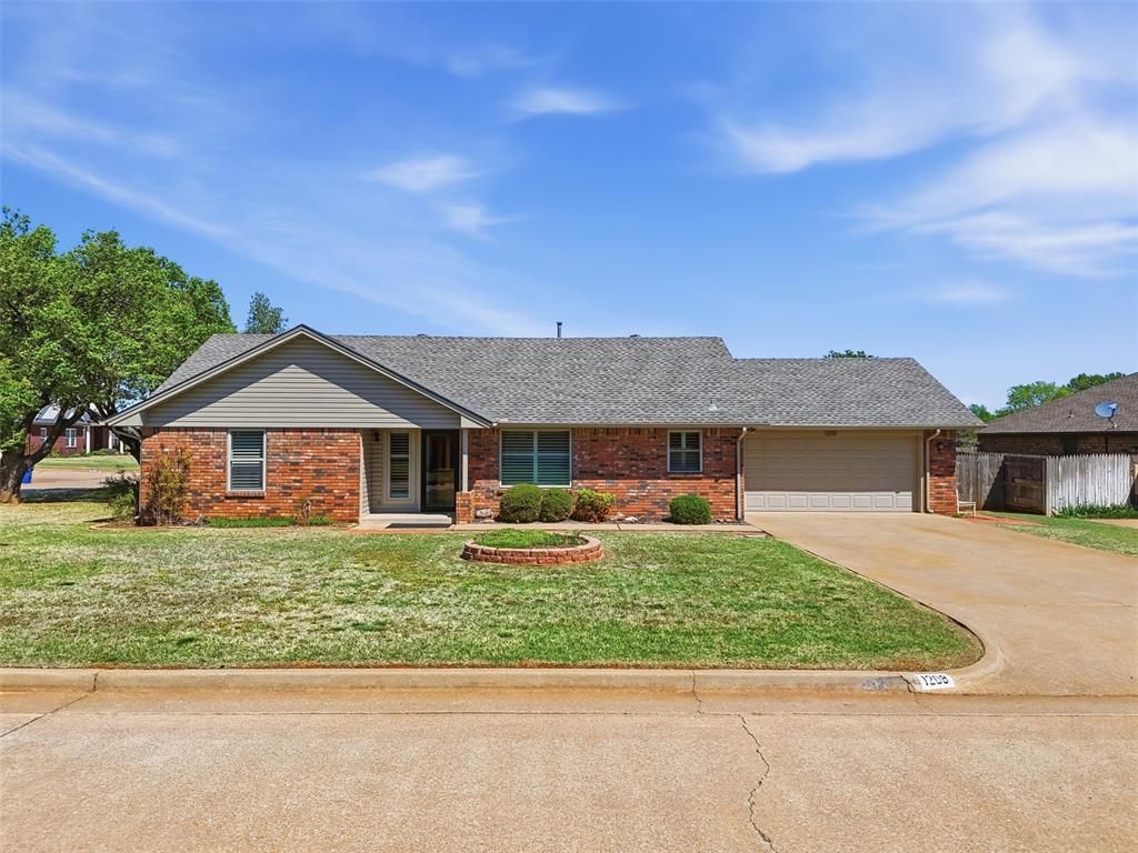 1208 Francis Lane, Kingfisher, OK 73750 Main Photo