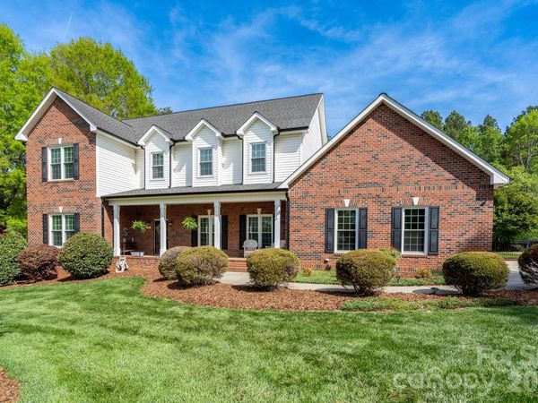 176 Spring Forest Drive , Statesville, NC 28625