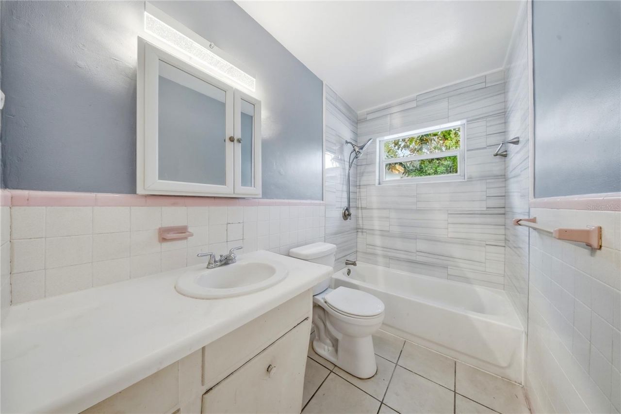 6725 17th Lane N, Saint Petersburg, FL 33702 Photo