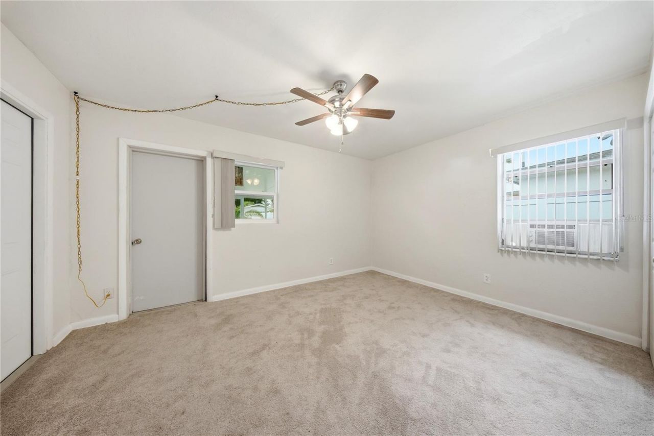 6725 17th Lane N, Saint Petersburg, FL 33702 Photo