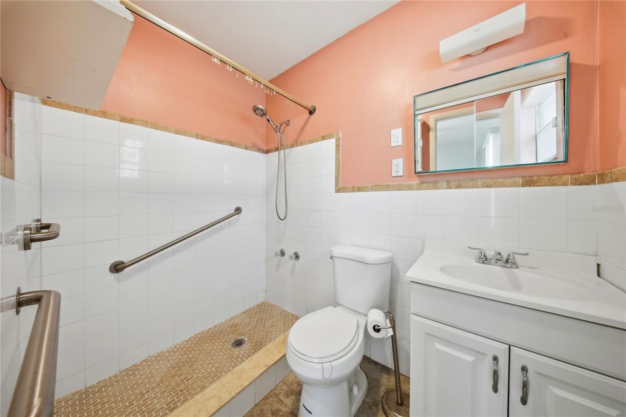 6725 17th Lane N, Saint Petersburg, FL 33702 Photo