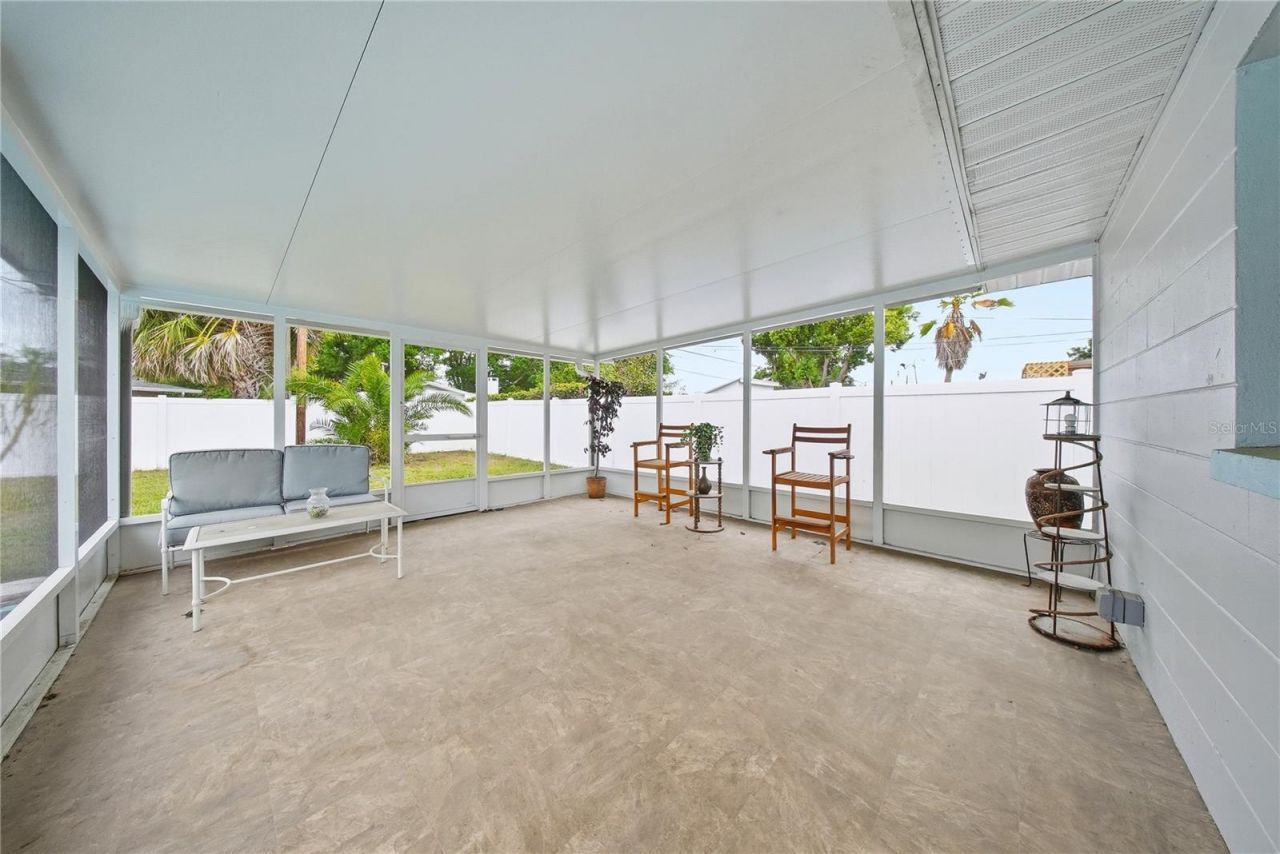 6725 17th Lane N, Saint Petersburg, FL 33702 Photo