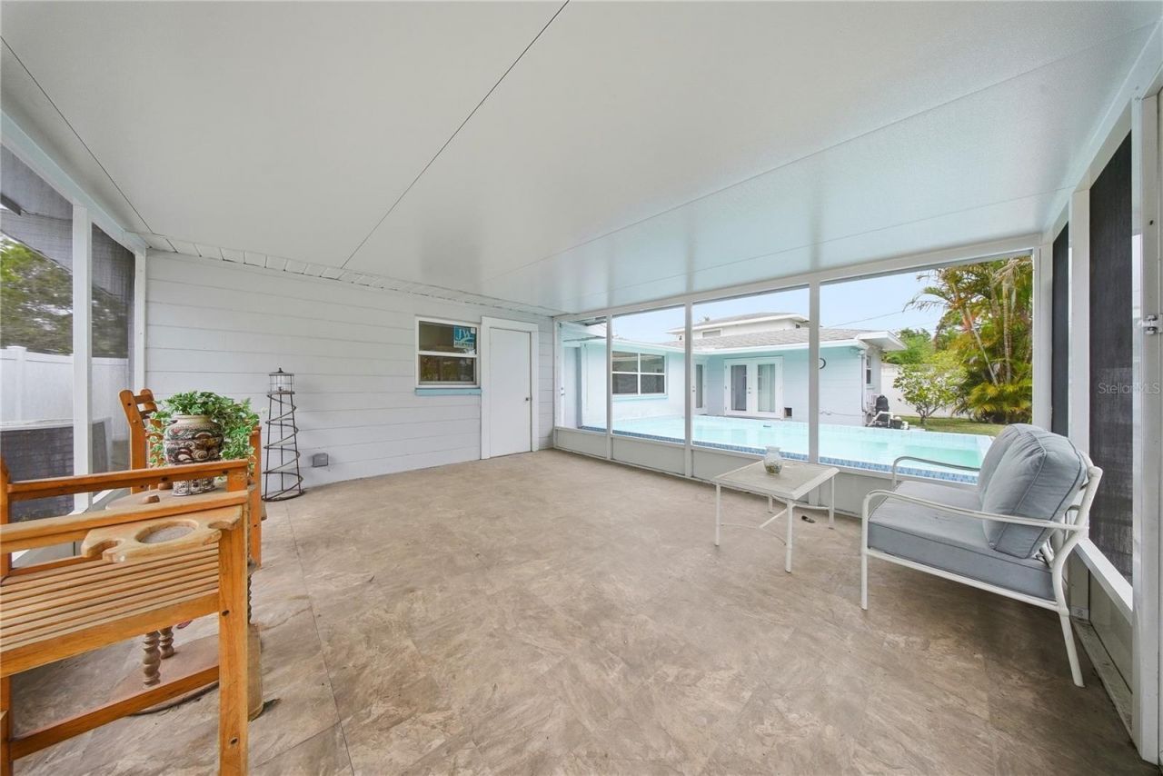 6725 17th Lane N, Saint Petersburg, FL 33702 Photo