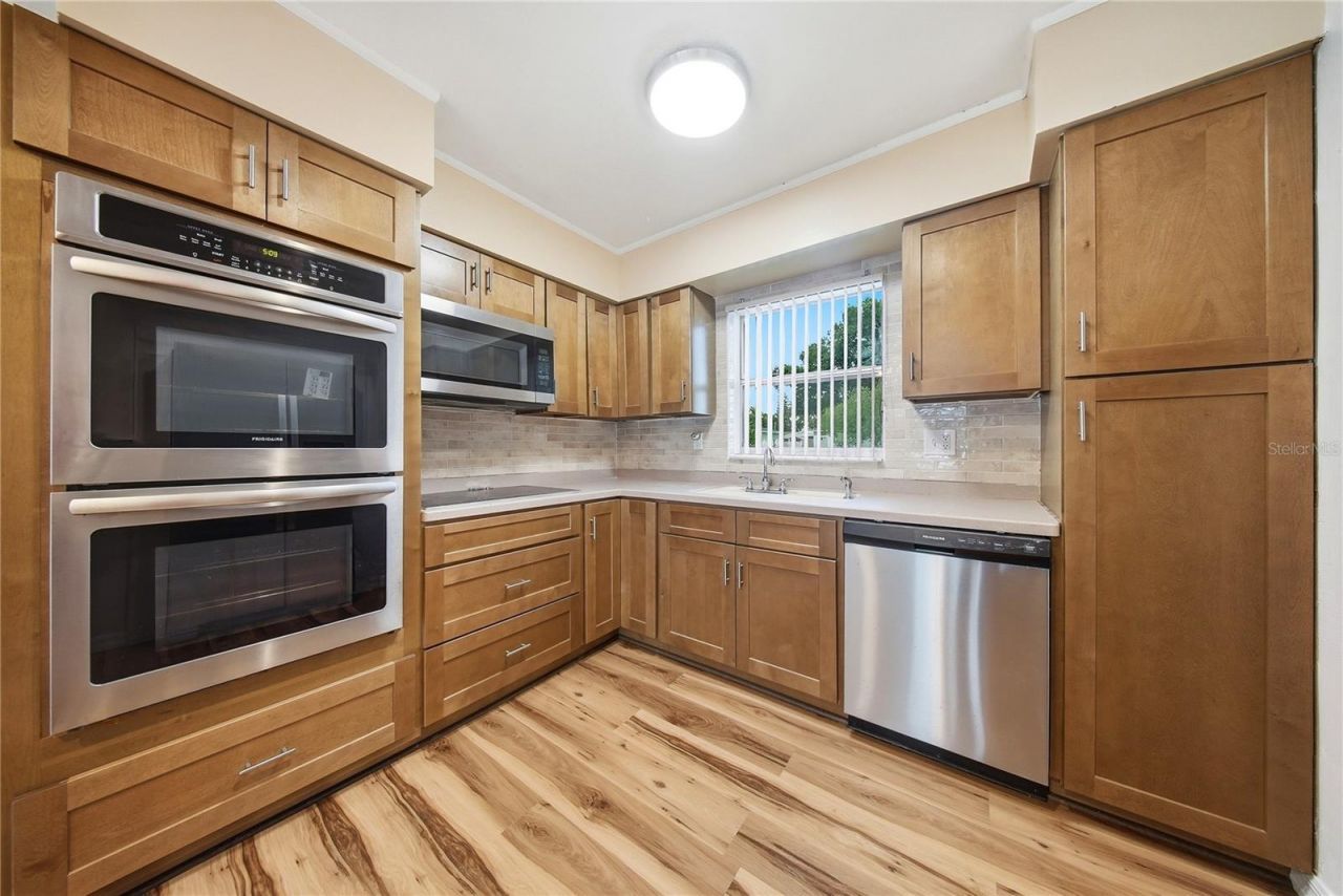6725 17th Lane N, Saint Petersburg, FL 33702 Photo