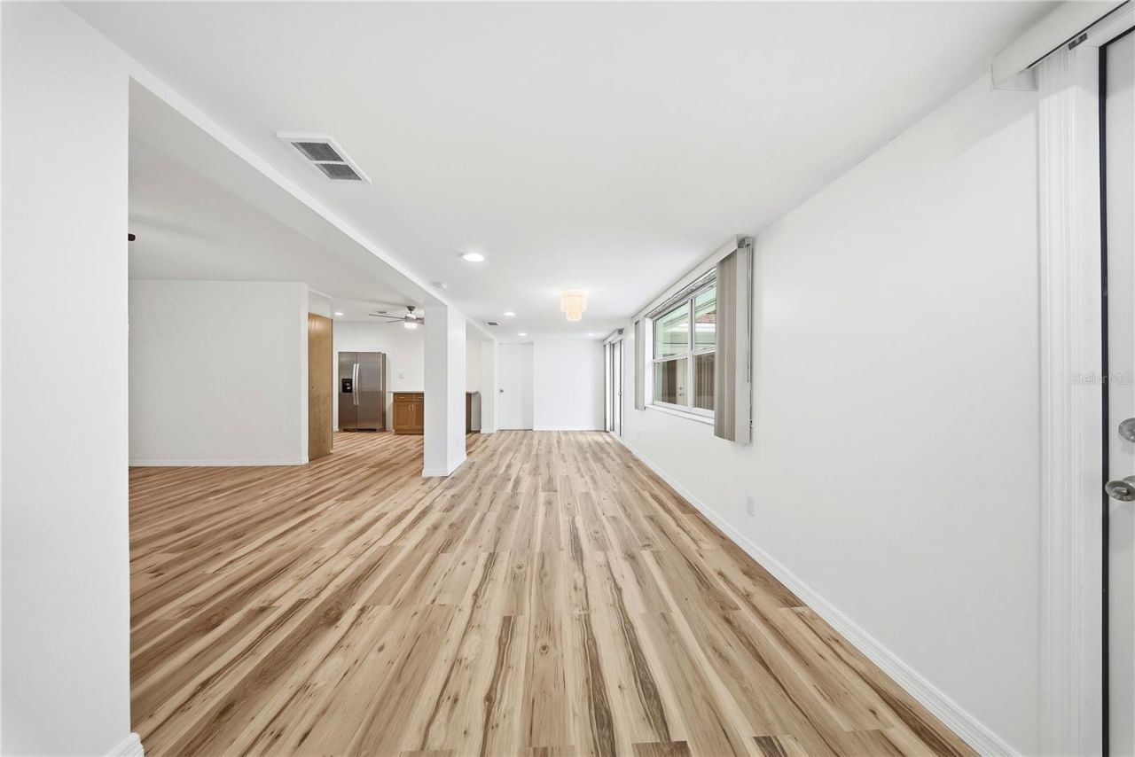 6725 17th Lane N, Saint Petersburg, FL 33702 Photo