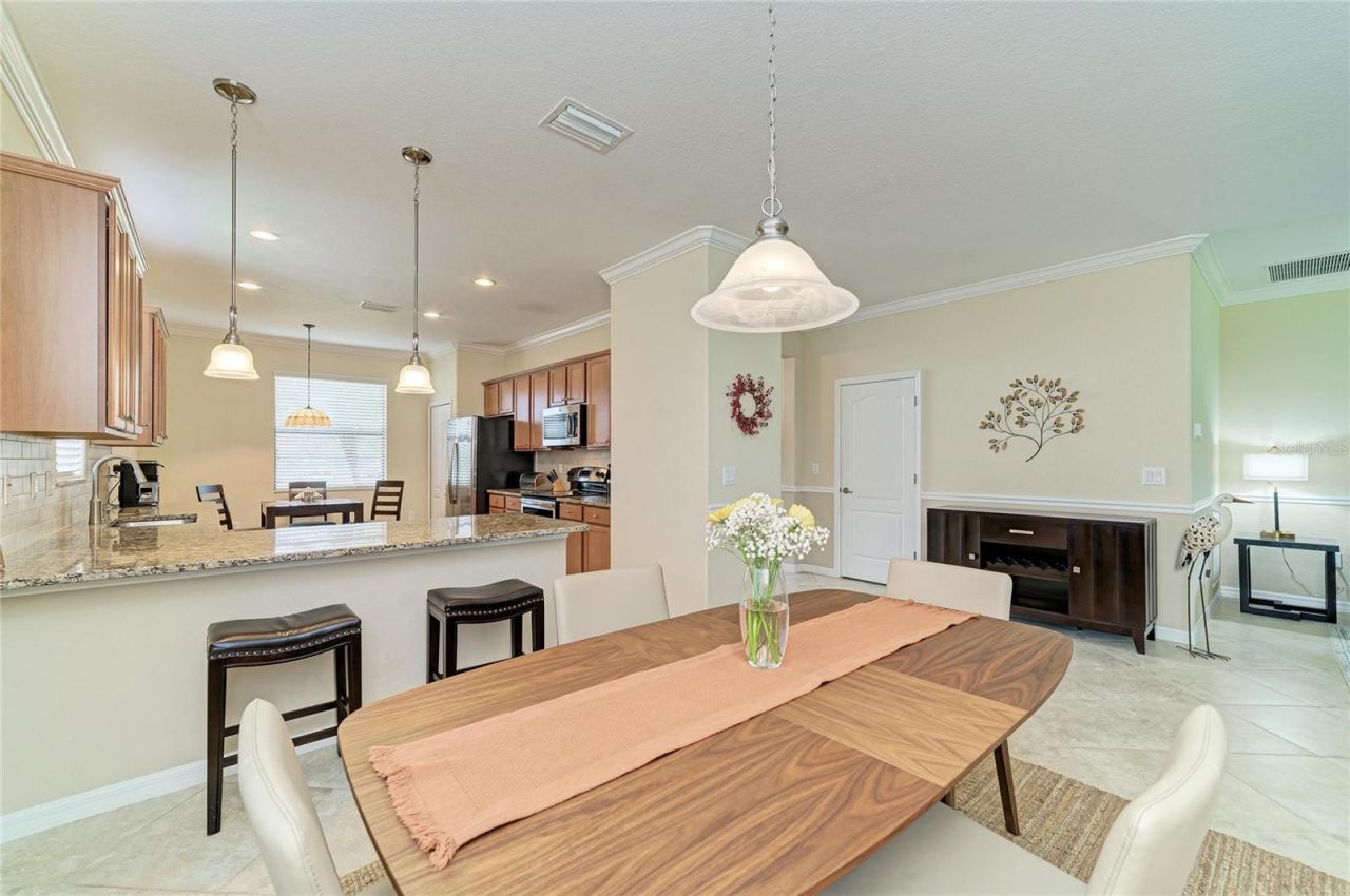 6810 Willowshire Way, Bradenton, FL 34212 Photo