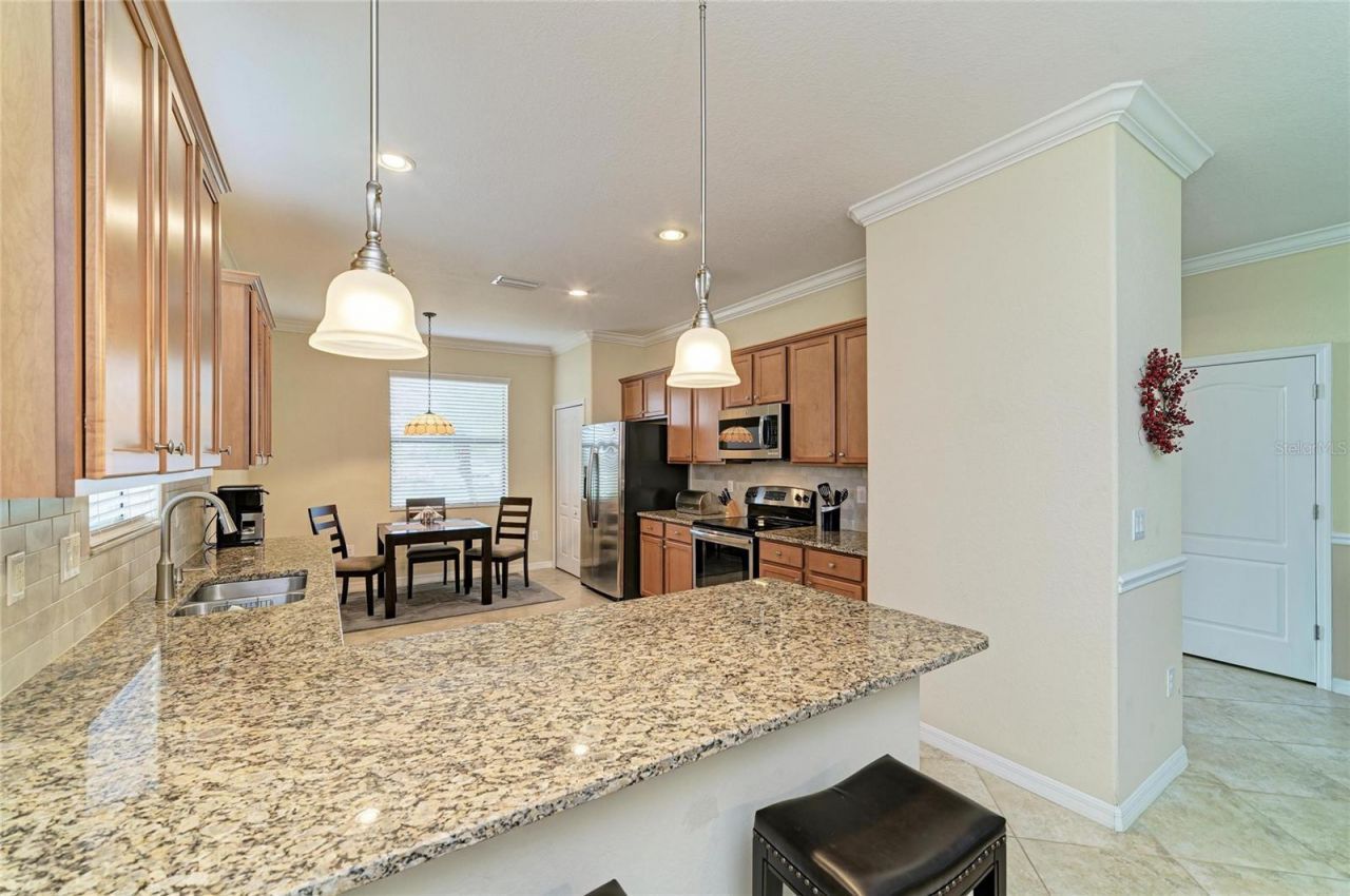 6810 Willowshire Way, Bradenton, FL 34212 Photo