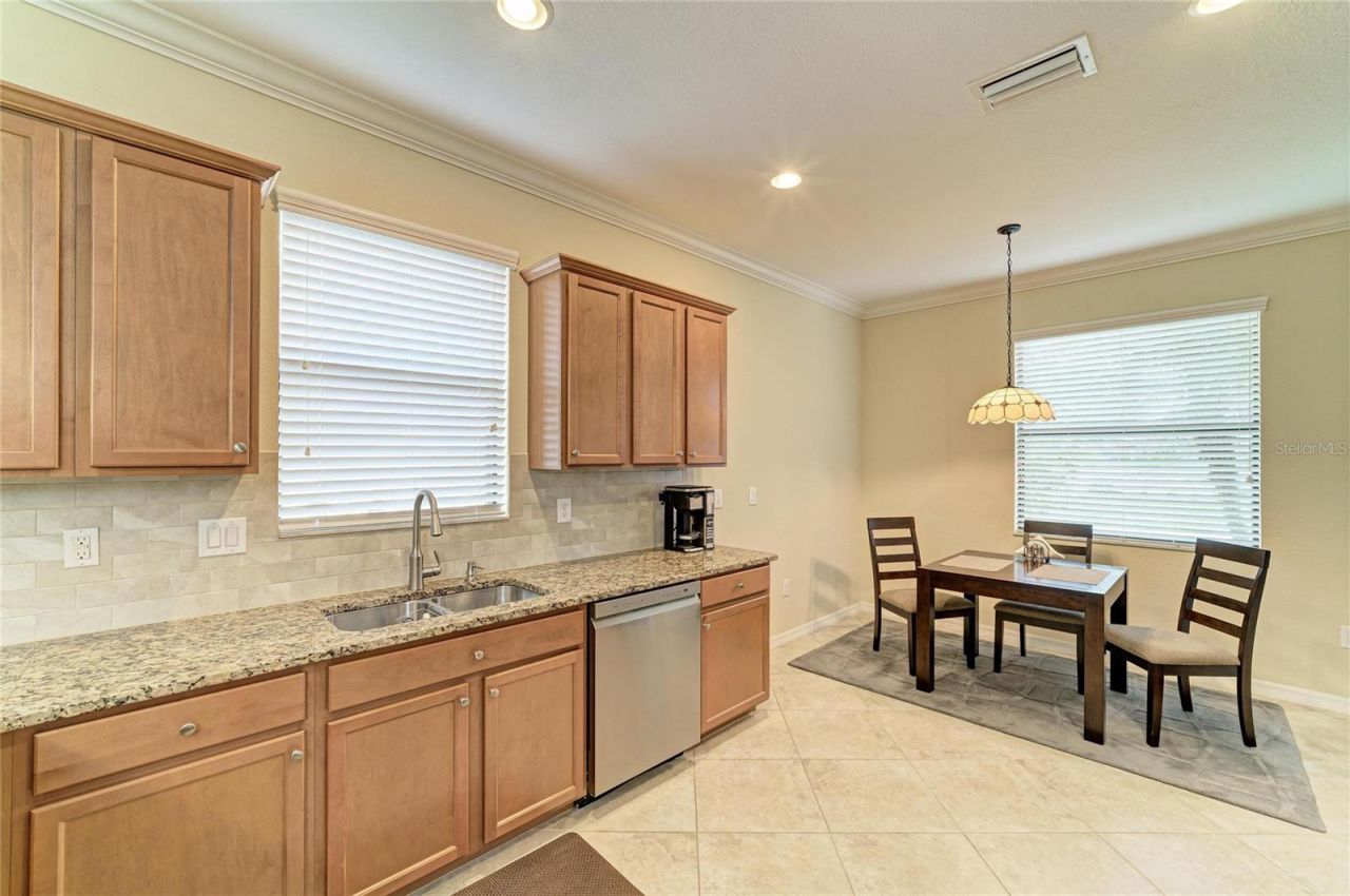 6810 Willowshire Way, Bradenton, FL 34212 Photo