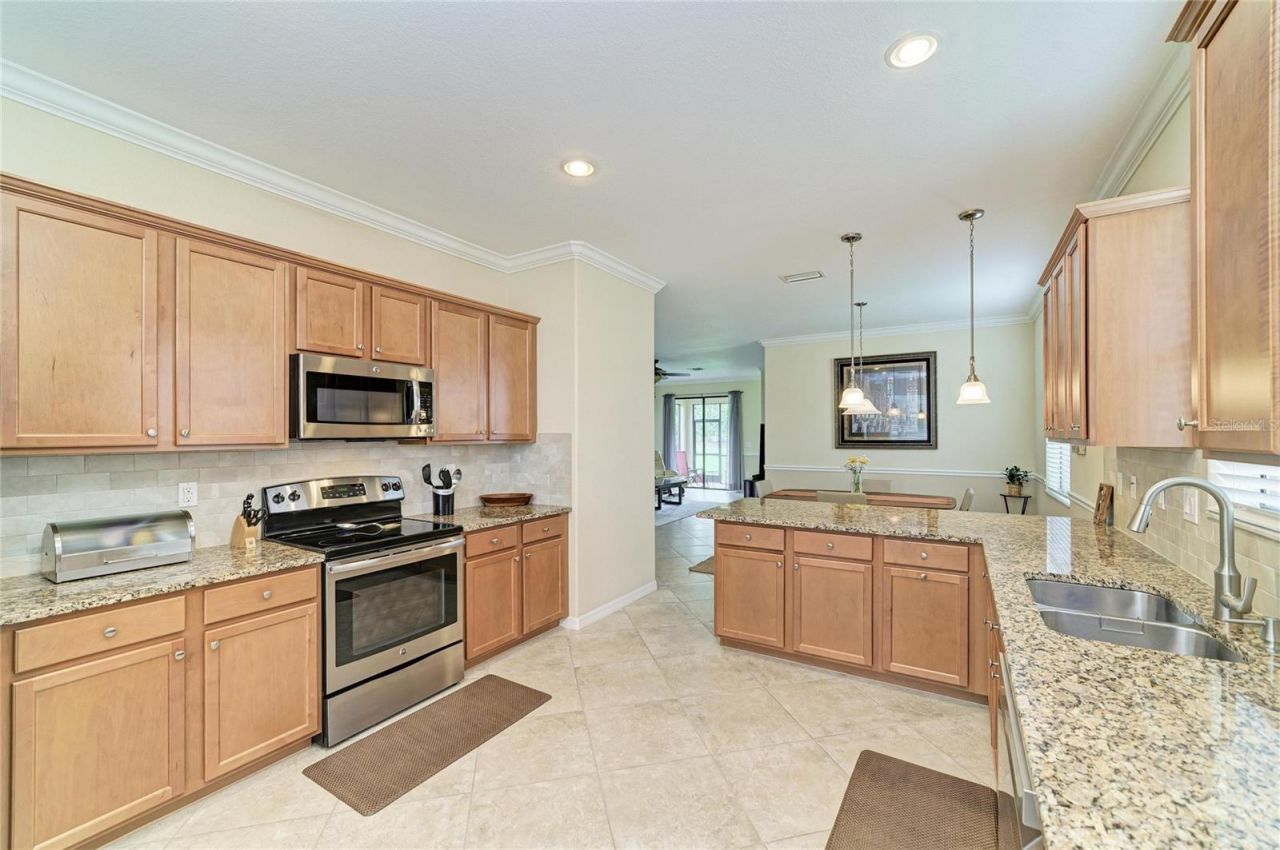 6810 Willowshire Way, Bradenton, FL 34212 Photo