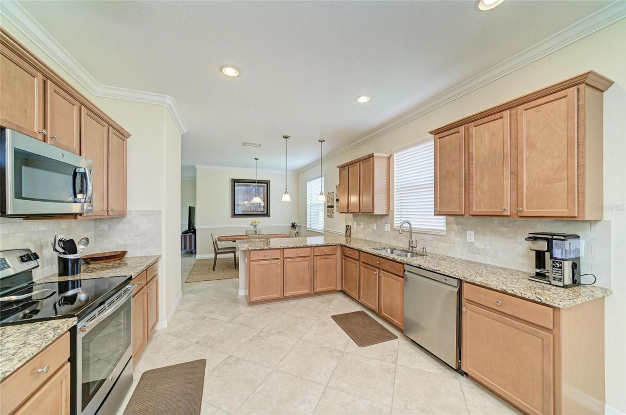 6810 Willowshire Way, Bradenton, FL 34212 Photo