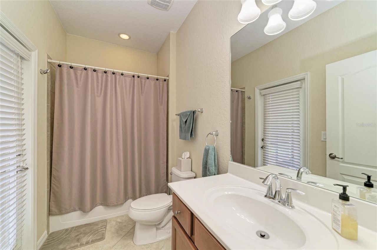 6810 Willowshire Way, Bradenton, FL 34212 Photo