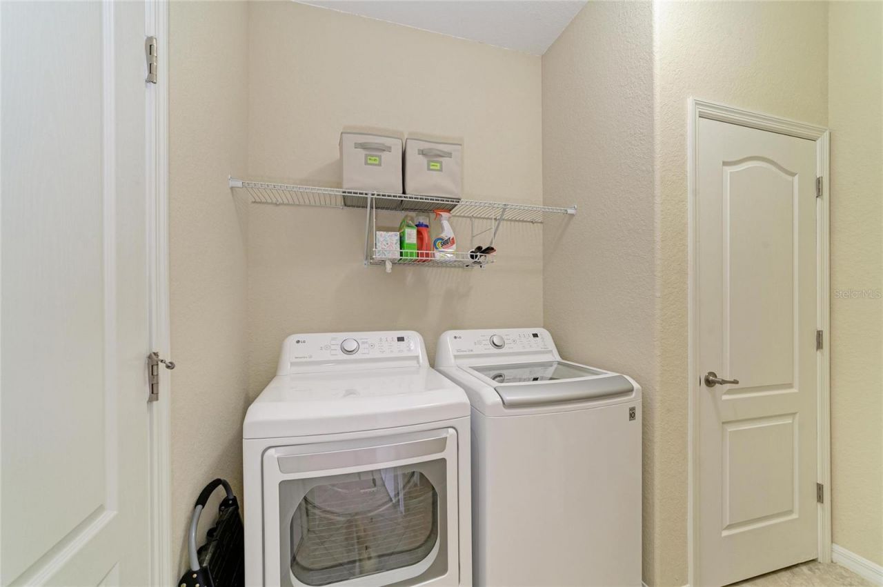 6810 Willowshire Way, Bradenton, FL 34212 Photo