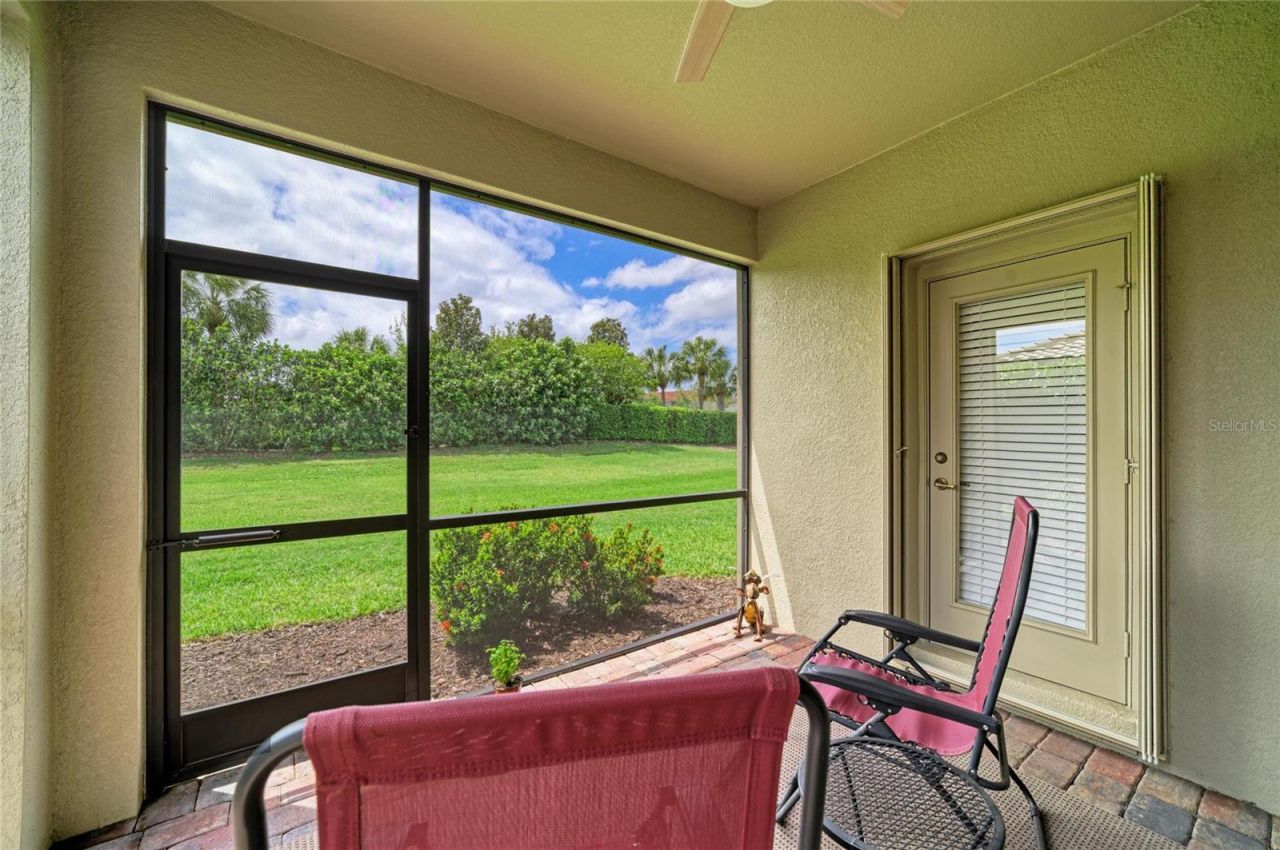 6810 Willowshire Way, Bradenton, FL 34212 Photo