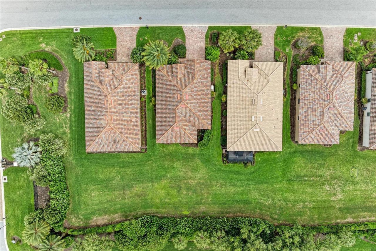 6810 Willowshire Way, Bradenton, FL 34212 Photo