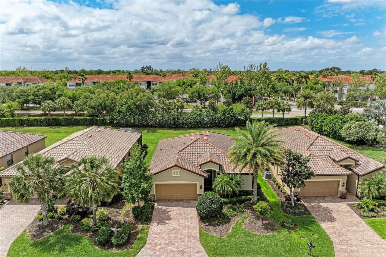 6810 Willowshire Way, Bradenton, FL 34212 Photo