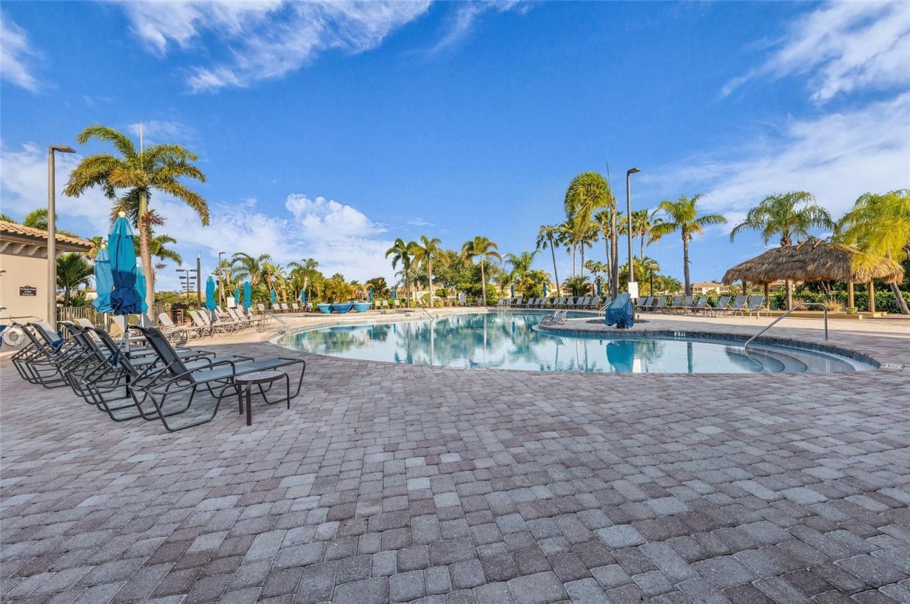 6810 Willowshire Way, Bradenton, FL 34212 Photo