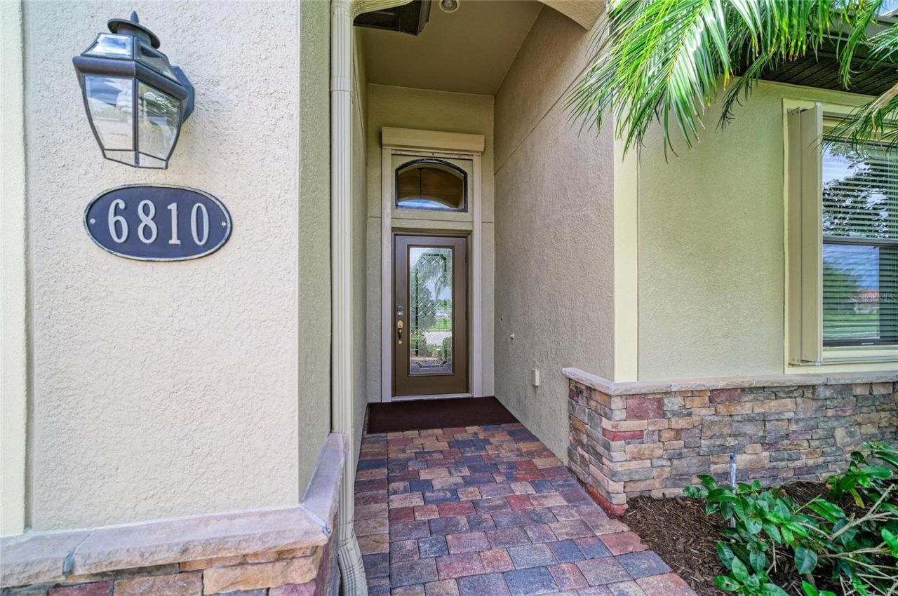 6810 Willowshire Way, Bradenton, FL 34212 Photo