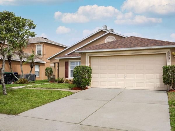 15043 WATERFORD CHASE PARKWAY , ORLANDO, FL 32828