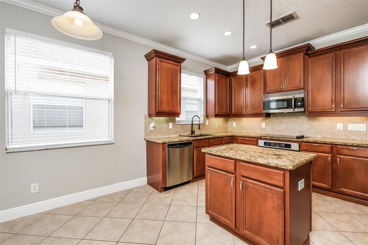 15008 Stonebriar Way, Orlando, FL 32826 Photo