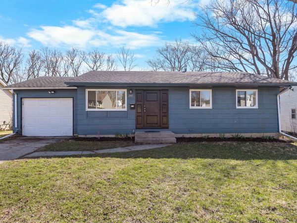 2815 Greendale Dr, ROCKFORD, IL 61109