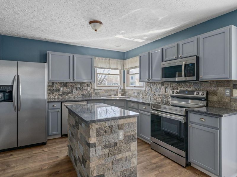 341 Good Court, Pataskala, OH 43062 Photo 6