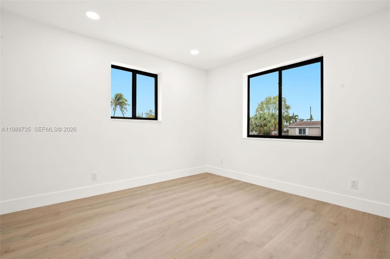 4871 SW 20th St, Fort Lauderdale, FL 33317 Photo