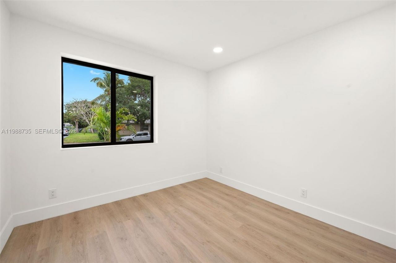 4871 SW 20th St, Fort Lauderdale, FL 33317 Photo