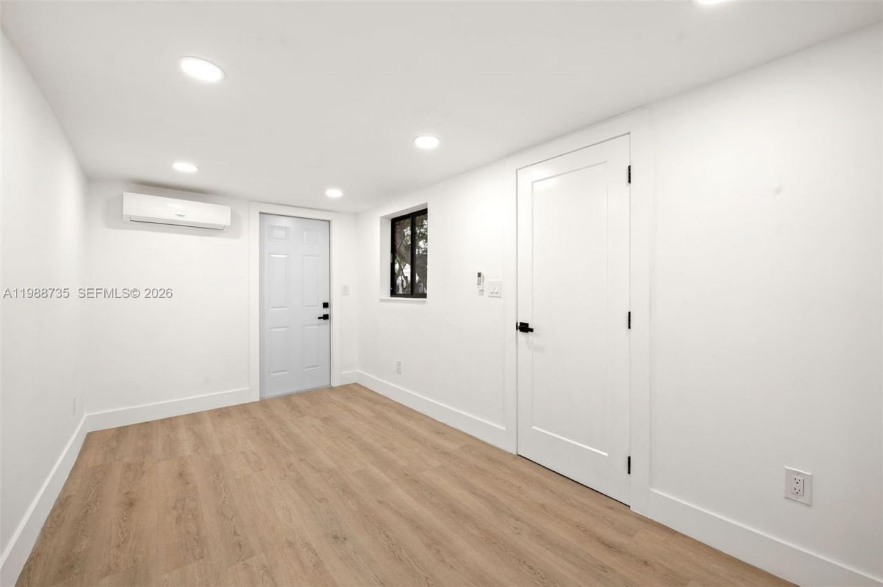 4871 SW 20th St, Fort Lauderdale, FL 33317 Photo