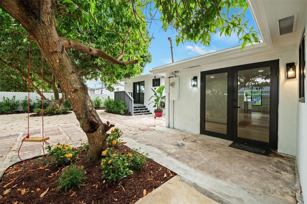 4871 SW 20th St, Fort Lauderdale, FL 33317 Photo