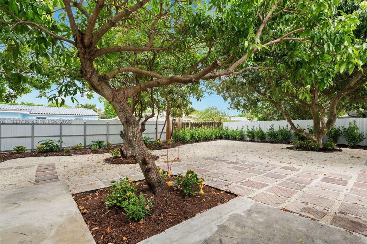 4871 SW 20th St, Fort Lauderdale, FL 33317 Photo