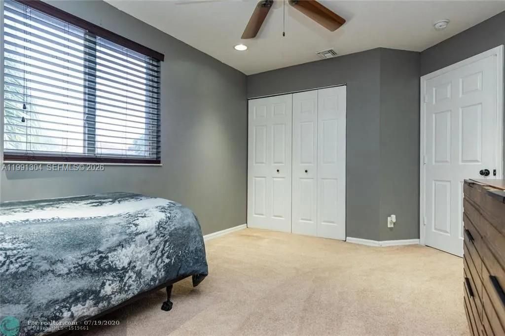 5754 NW 127th Ter, Coral Springs, FL 33076 Photo