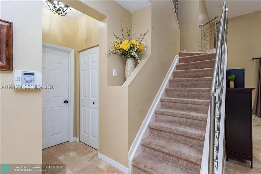 5754 NW 127th Ter, Coral Springs, FL 33076 Photo