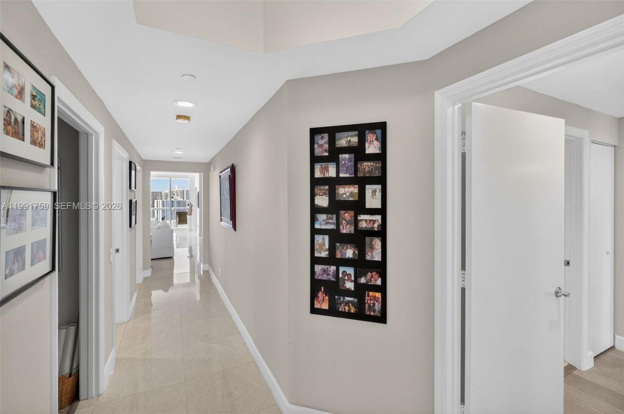 21050 Point Pl , Unit 2202, Aventura, FL 33180 Photo