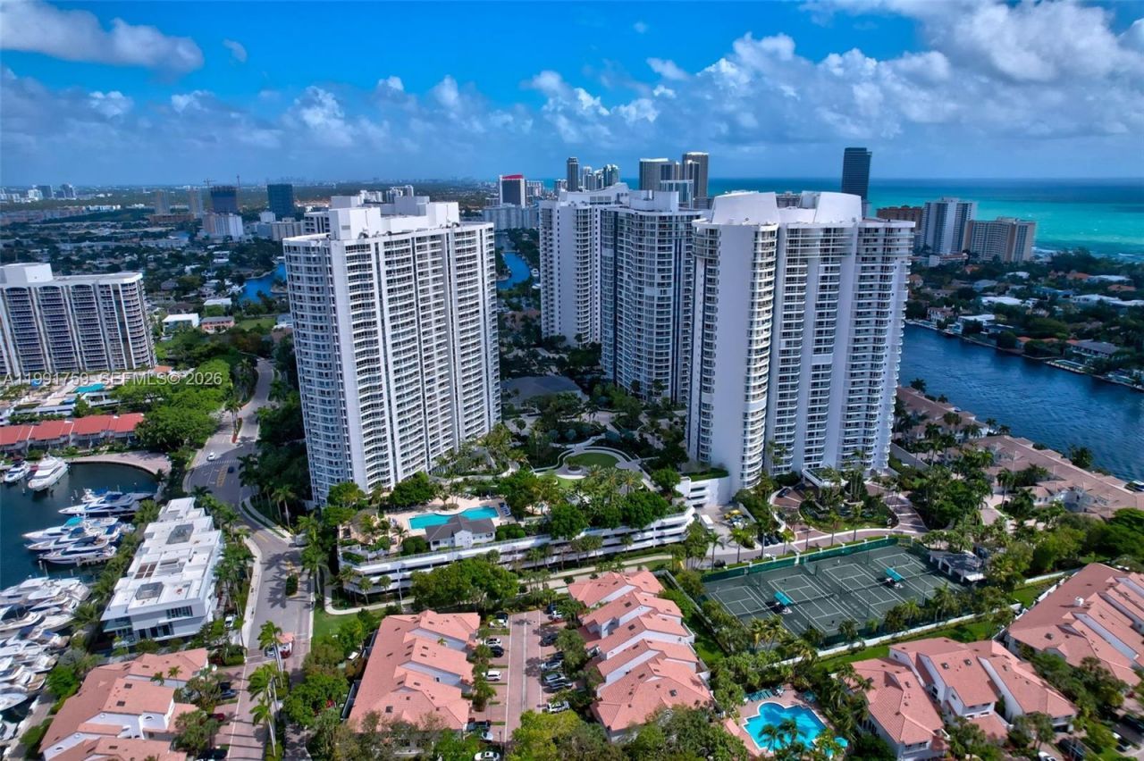 21050 Point Pl , Unit 2202, Aventura, FL 33180 Photo