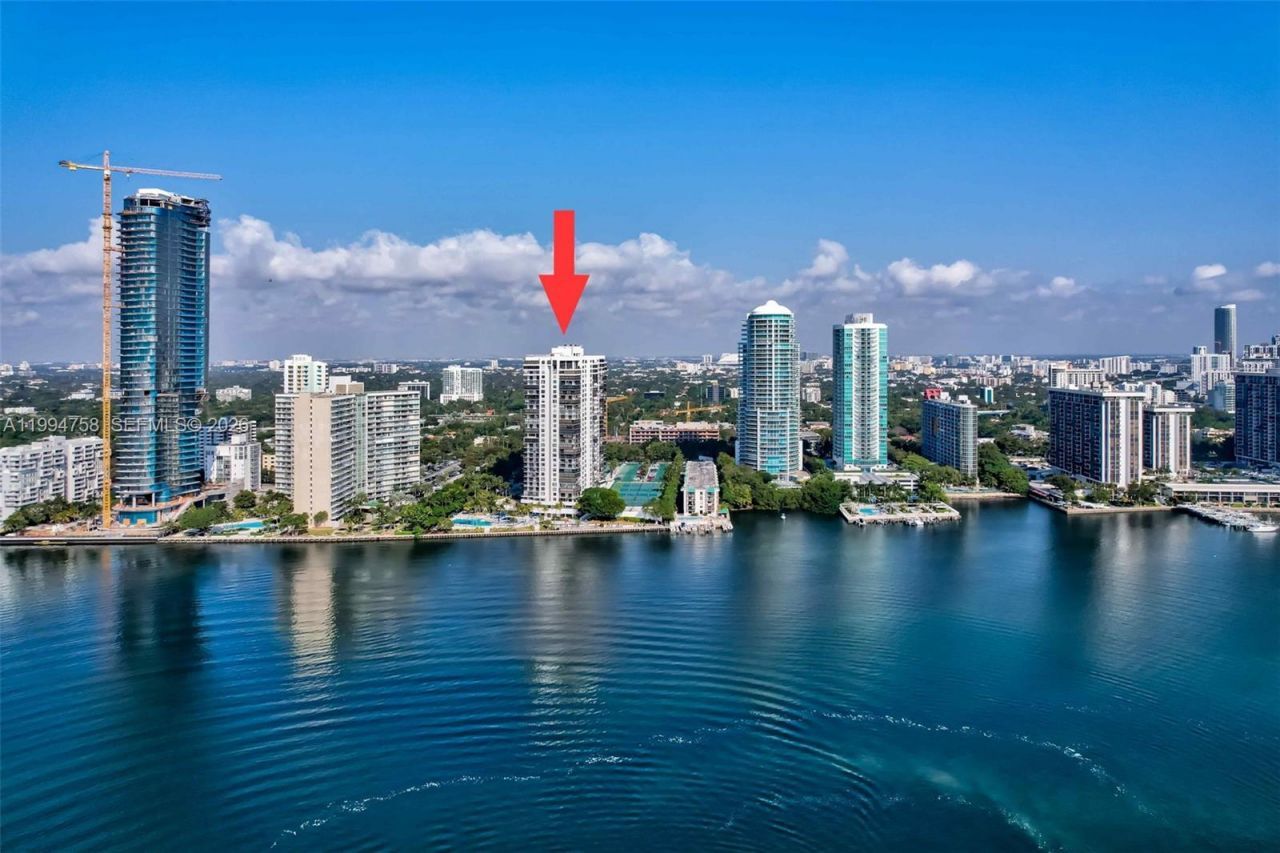 2333 Brickell Ave, Unit 305, Miami, FL 33129 Photo